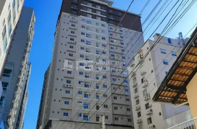 Apartamento com 2 dormitórios (1 suíte) próximo à havan – itapema/sc entrada + saldo em 60 vezes direto com o propritário