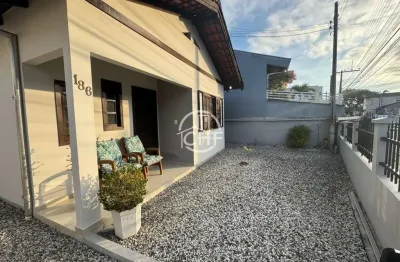 Casa com 3 quartos à venda na Rua Jacó Knihs, 186, Santa Terezinha, Brusque