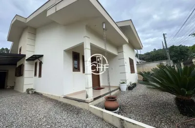 Casa ampla semi mobiliada no limoeiro, limoeiro, itajaí - sc