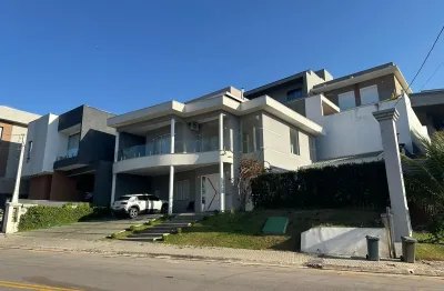 Maravilhosa casa no condomínio vivva, de frente para o lago!!!