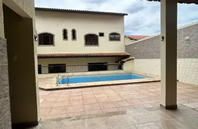 Uma casa completa, espaçosa e com lazer total em nova iguaçu esperando por você