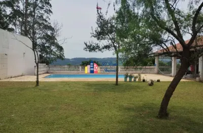 Casa com 5 quartos sendo 4 suíte, 340 m²- condominio morada do sol.