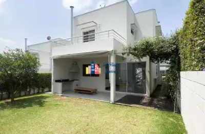 Casa em condomínio fechado com 3 quartos para alugar no Jardim Pioneira, Cotia 
