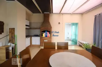 Excelente apartamento com 124m2,  03 dormitórios, sendo 02 suites e 03 vagas de garagens!