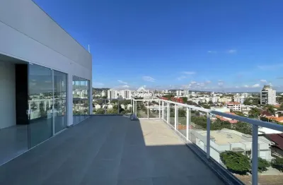 Cobertura no coração da verena e uma linda vista da cidade!