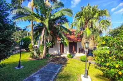 Casa com 3 quartos à venda na Rua Carlos Kern, 22, Vila Margarida, Santa Cruz do Sul