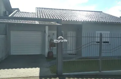 Casa semi mobiliada em região alta no santo antônio