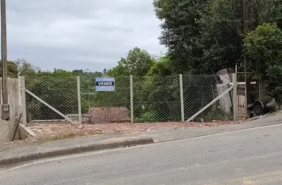 Terreno com 331,52m², localizado no parque embu em colombo. já cercado, com alicerce pronto para construção. documento de parte ideal.