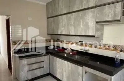 Casa com 3 quartos, jardim novo mundo - poços de caldas
