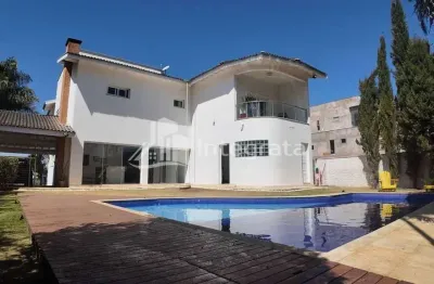 Casa de alto padrão com 4 suítes, piscina aquecida e churrasqueira - poços de caldas