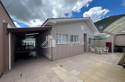 Casa com 2 dormitórios à venda, 160 m² por r$ 1.300.000 - joão pinheiro - poços de caldas/mg