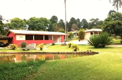 Chácara aos pés da Serra do Japi com 5.000m2, 4 suítes, lago e piscina - Jundiaí, SP