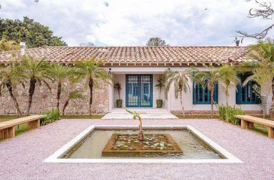 Casa de alto padrão na quinta da baroneza – frente ao clube, com piscina e espaço gourmet