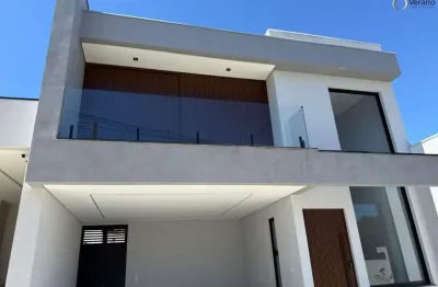 Sobrado à Venda no Condomínio Villa Giardino – Jundiaí | 300 m² de Terreno | 257 m² Construídos | 3 Suítes | Lazer Privativo