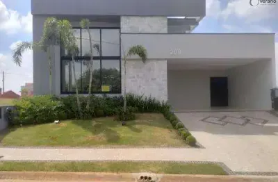 Casa Térrea à Venda no Condomínio Santorini | 3 Suítes | Piscina com Hidro | Ao Lado do Clube