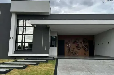 Casa Térrea Moderna à Venda no Condomínio Evidências | 3 Suítes | Piscina Aquecida | Energia Fotovoltaica