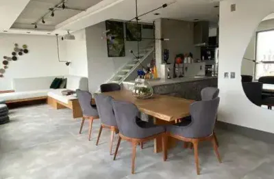 Cobertura Duplex à Venda no MaxHaus Cambuí II | Reforma Recente | Vista Privilegiada