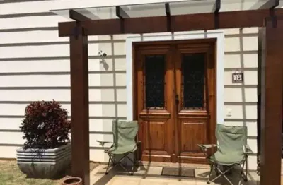 Casa de Alto Padrão no Condomínio Villa Toscana – Valinhos/SP | 4 Quartos, Ambientes Integrados e Lazer