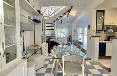 Casa em condomínio fechado com 3 quartos à venda na avenida doutor francisco loup, 1952, maresias, são sebastião, 384 m2 por r$ 2.300.000