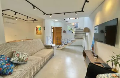 Casa em condomínio fechado com 2 quartos à venda na Rua Reginaldo Flavio Corrêa, 500, Camburi, São Sebastião por R$ 1.100.000