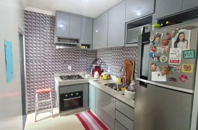 Linda casa no senhora das graças 3 quartos cozinha planejada