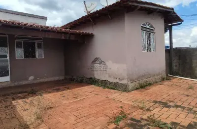 Excelente casa 2 quartos 4 vagas garagem niterói betim
