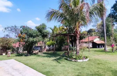 Chácara à venda,5000m²  terreno, casa com 08 quartos, piscina e campo futebol, brodoski - betim