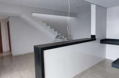 Cobertura de 04 quartos sendo duas suítes com 03 vagas, 162m² área construída, no bairro senhora das