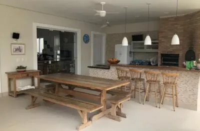 Casa com 314 metros², 3 quartos, piscina e churrasqueira em riviera - sp