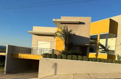 Casa luxuosa com piscina e espaço gourmet em vargem