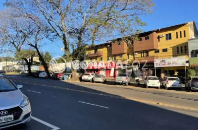 Prédio comercial com 5 salas e 4 apartamentos a venda na av. república argentina - 0049