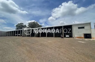 Barracão com 16 boxes e 05 escritórios para locação próximo à br 277 - 0009