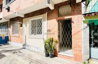 Casa com 2 quartos para alugar na Rua Doutor Sardinha, 46, Santa Rosa, Niterói