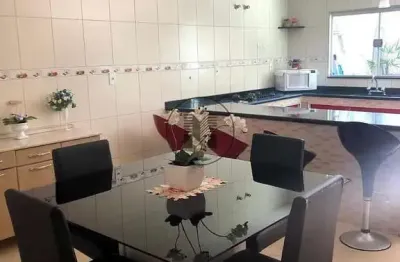Casa com 3 quartos à venda no Parque São Francisco, Guaratinguetá 