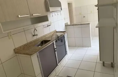 Excelente apartamento inteiro reformado que pode ser usado de forma residencial ou comercial no cen