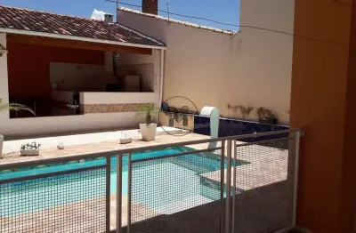 Casa com 3 dormitórios e piscina à venda, por r$ 700. portal das colinas