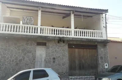 Casa com 3 quartos à venda na Vila Rosa, Guaratinguetá 