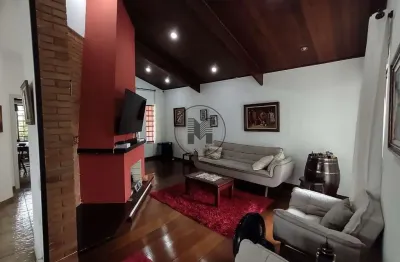 Excelente casa térrea no bairro portal das colinas, localização privilegiada!!