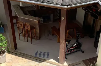 Excelente casa de alto padrão com 3 suítes e área gourmeaut com piscina aquecida!!!!!