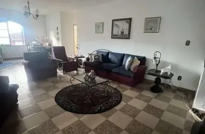 Casa em condomínio fechado ideal para sua tranquilidade!!!!