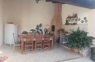 Casa com 2 quartos à venda no Parque do Sol, Guaratinguetá 