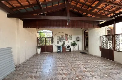 Casa com 4 quartos à venda no Jardim Independência, Taubaté 