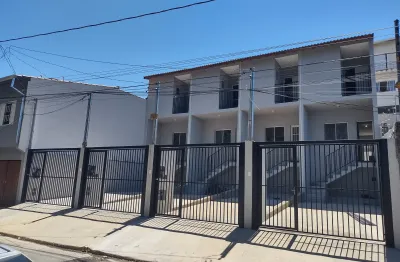 Excelente sobrados à venda, minha casa minha vida. dois dormitórios com suíte.