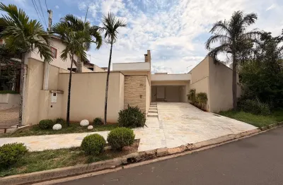 Casa de condomínio com 3 quartos e 4 banheiros para alugar, 150 m² por r$3.000,00