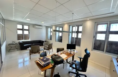Casa comercial com 145 m², no coração do recife – pronto para uso