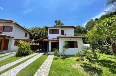Casa em condomínio fechado com marina a poucos minutos do centro de paraty