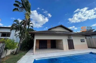 Casa térrea para locação - 3 suítes - 4 dorm - mezanino - piscina - churrasq.