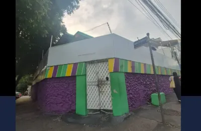 Casa esquina centro - av joaquim nabuco com huascar de figueiredo