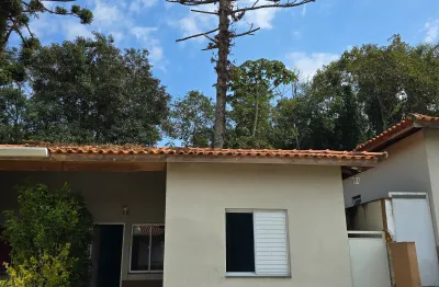 Casa térrea com 65m² e 3 dorm a venda no tijuco preto / cotia semi mobiliado.