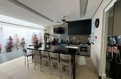 Casa em condomínio fechado com 3 quartos à venda na rua doutor adolfo barbalho de uchoa cavalcanti, 131, jardim lumen christi, campinas, 196 m2 por r$ 1.915.000